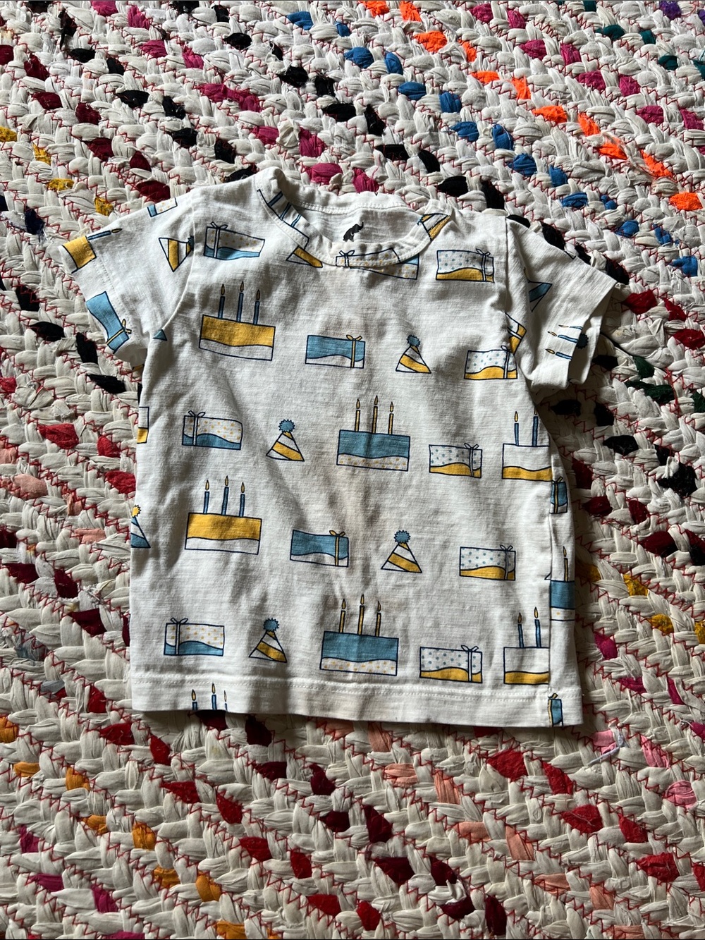 Kids White Birthday Print Short Sleeve Tee - Yellow & Blue